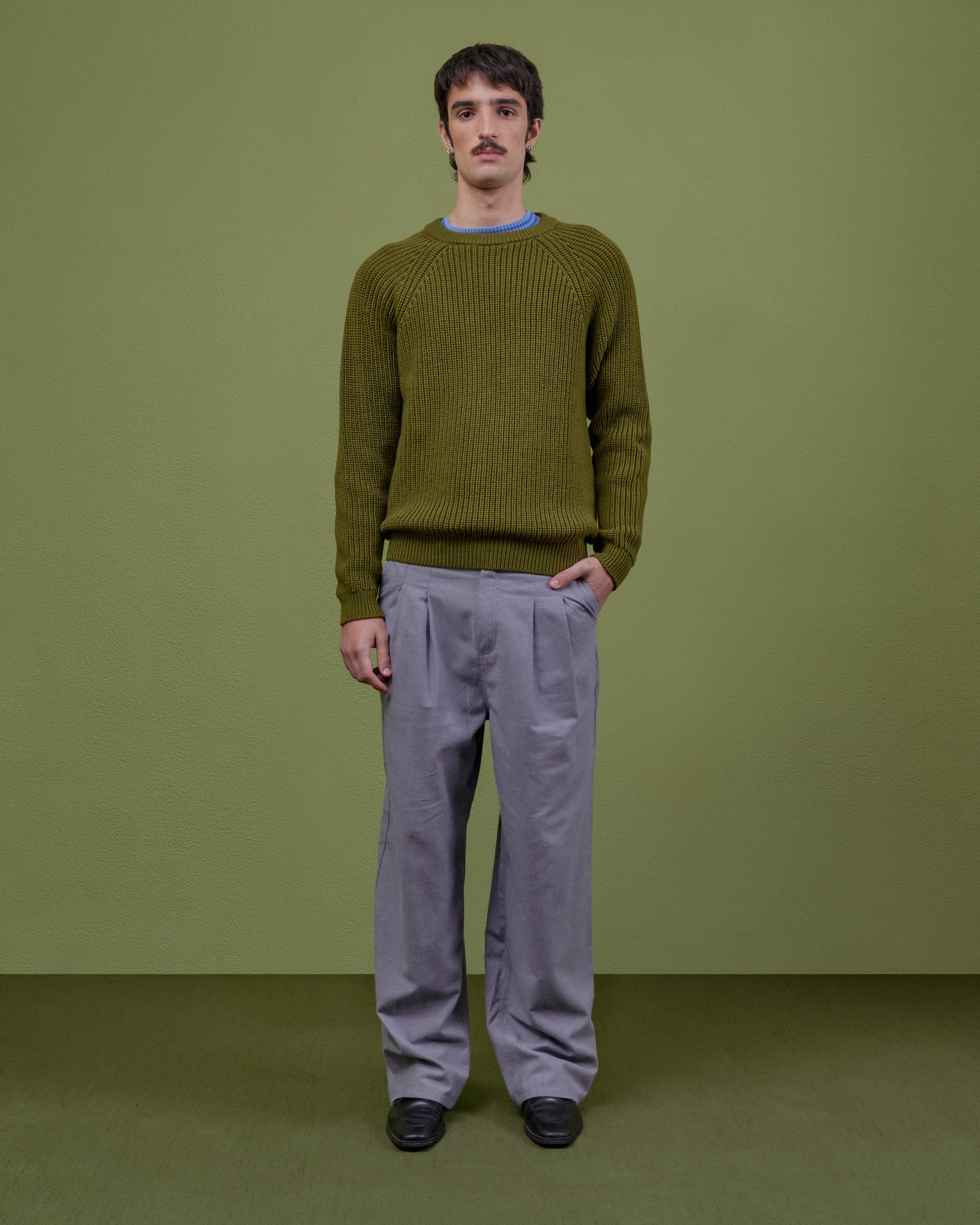 GREY PLEATED TROUSERS